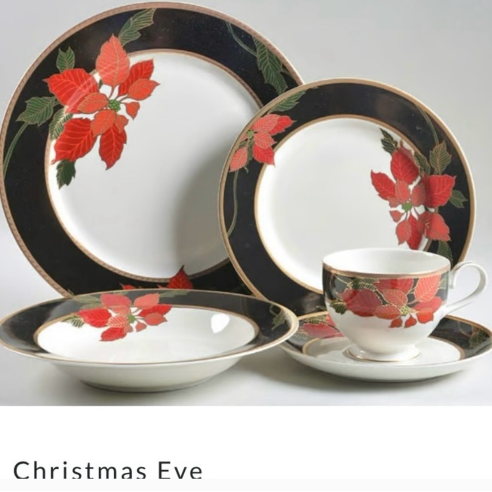 Mikasa Christmas Eve Dinnerware Set - Festive Red and Black. 5 piece. Brand new